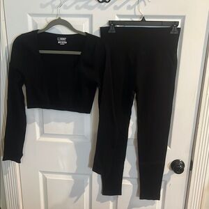 Black Long Sleeve Crop Top and Leggings Set